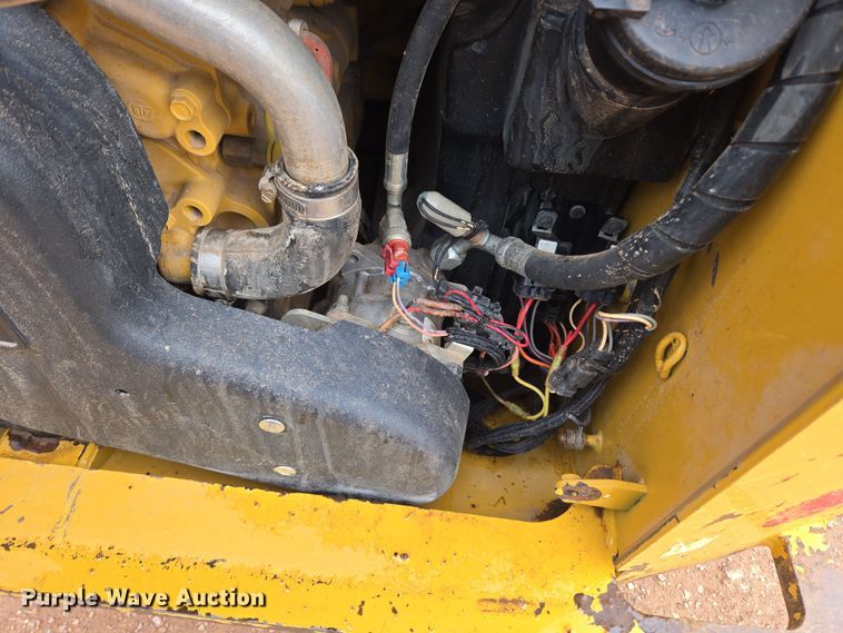 image for item DT7109 2015 Caterpillar 289D tracked skid steer loader