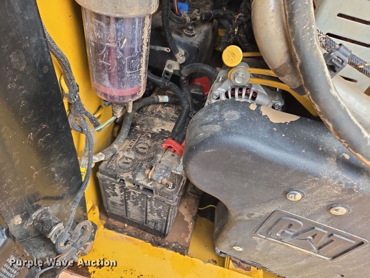 image for item DT7109 2015 Caterpillar 289D tracked skid steer loader