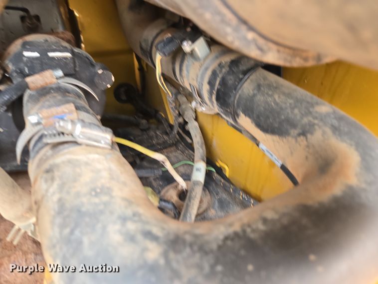 image for item DT7109 2015 Caterpillar 289D tracked skid steer loader