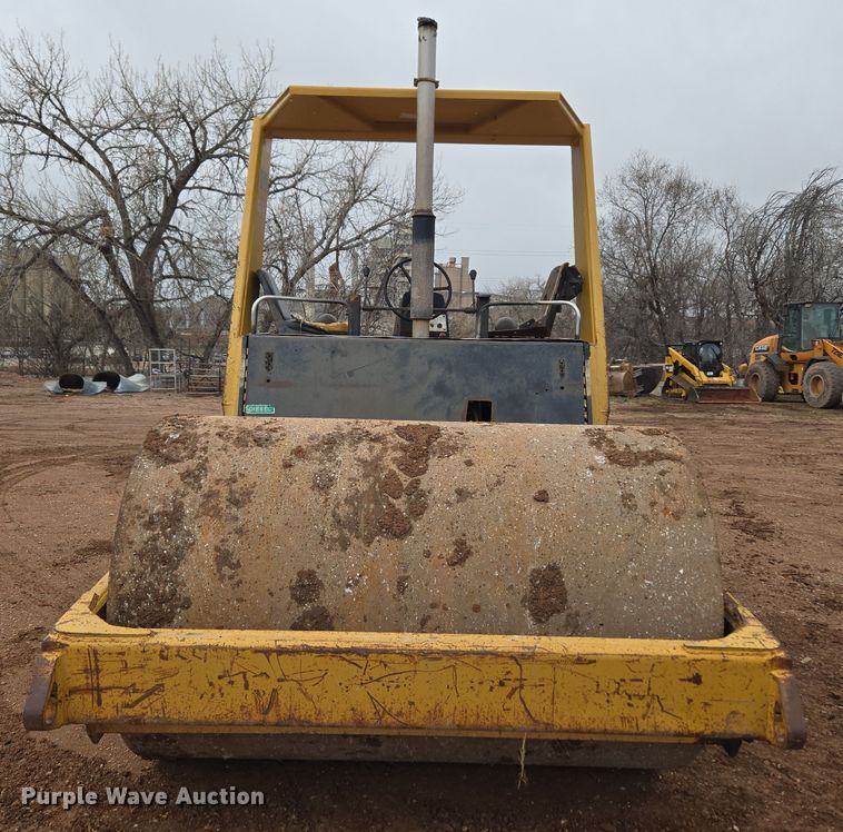 image for item DT7111 Hyster C610B single drum roller