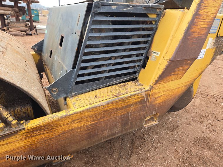 image for item DT7111 Hyster C610B single drum roller