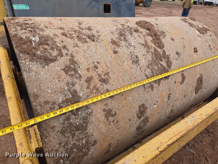 image for item DT7111 Hyster C610B single drum roller