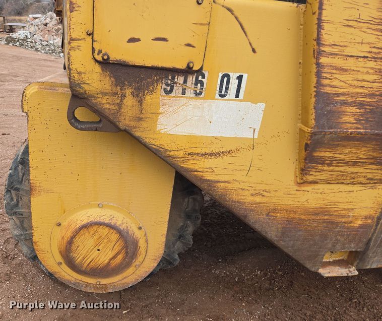 image for item DT7111 Hyster C610B single drum roller