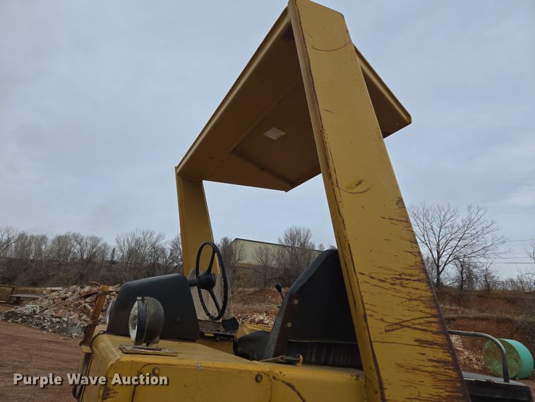 image for item DT7111 Hyster C610B single drum roller