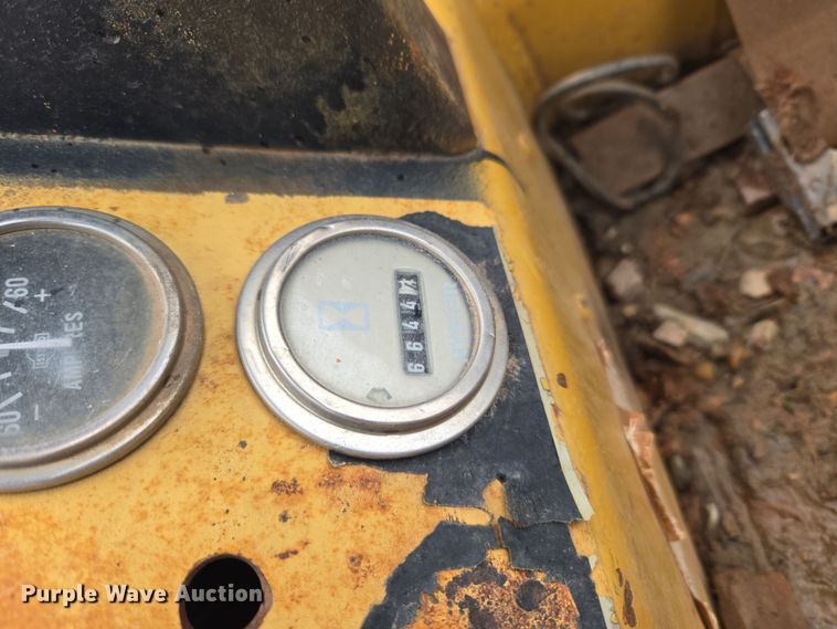 image for item DT7111 Hyster C610B single drum roller