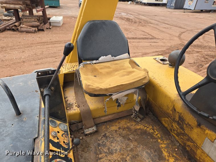 image for item DT7111 Hyster C610B single drum roller