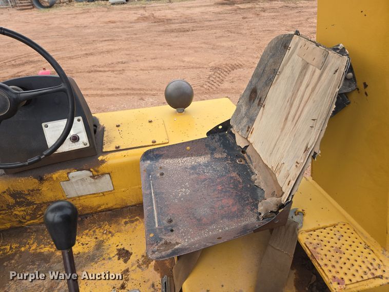 image for item DT7111 Hyster C610B single drum roller