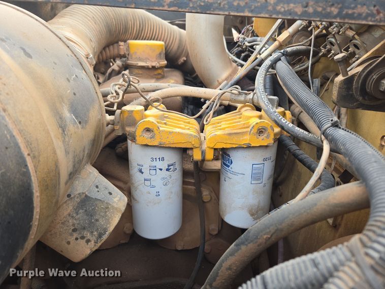 image for item DT7111 Hyster C610B single drum roller