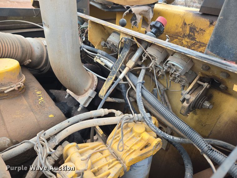 image for item DT7111 Hyster C610B single drum roller