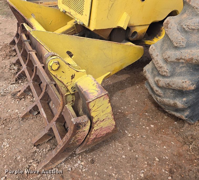 image for item DT7112 Clark Ranger 666B skidder