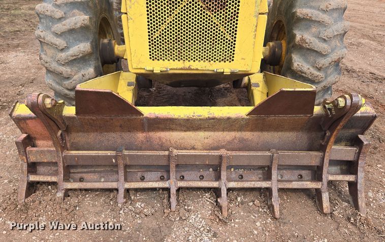 image for item DT7112 Clark Ranger 666B skidder