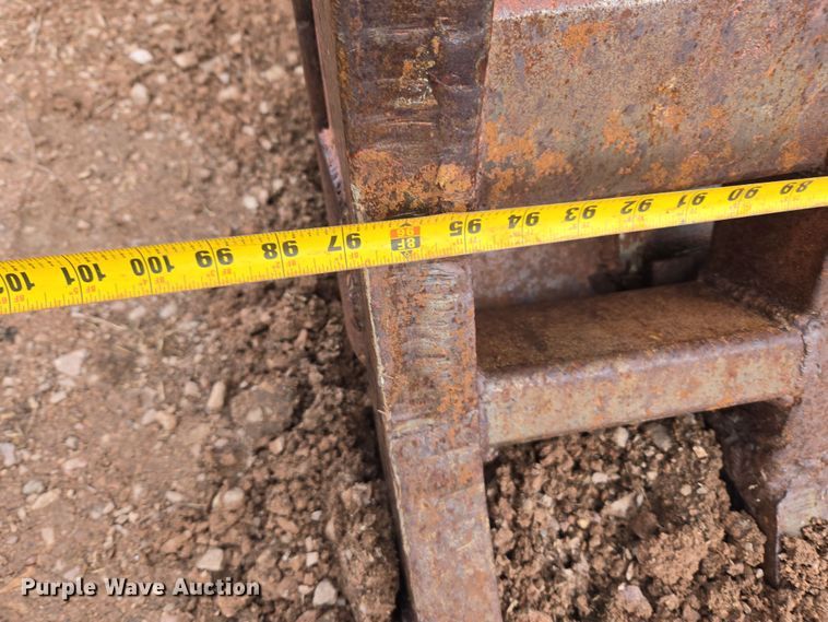 image for item DT7112 Clark Ranger 666B skidder