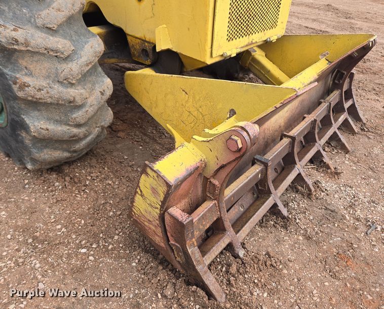 image for item DT7112 Clark Ranger 666B skidder
