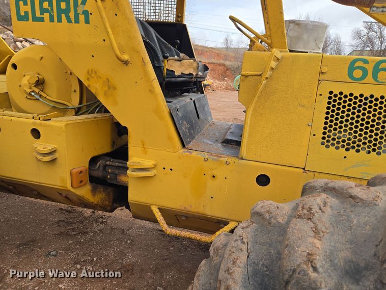 image for item DT7112 Clark Ranger 666B skidder