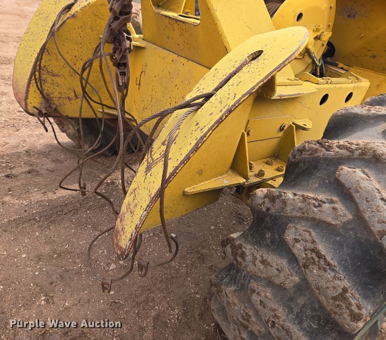 image for item DT7112 Clark Ranger 666B skidder