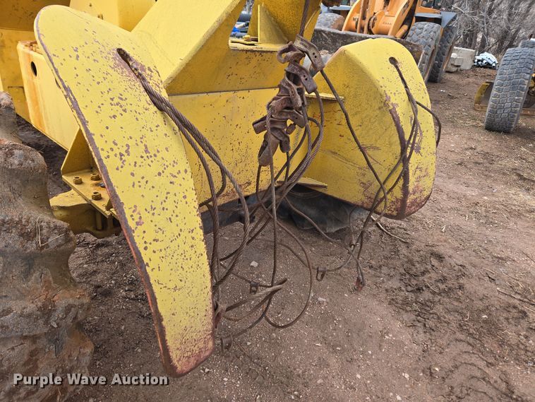 image for item DT7112 Clark Ranger 666B skidder