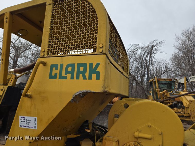 image for item DT7112 Clark Ranger 666B skidder