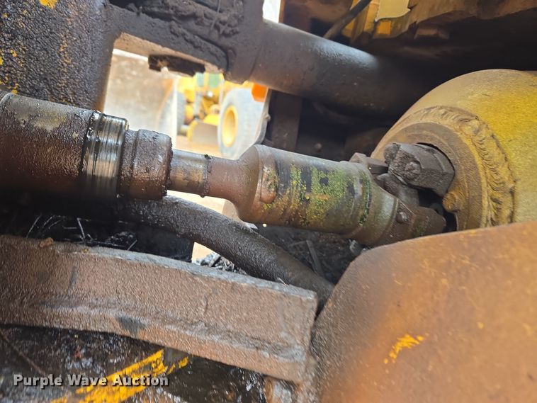 image for item DT7112 Clark Ranger 666B skidder