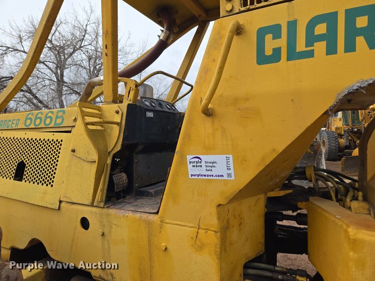 image for item DT7112 Clark Ranger 666B skidder