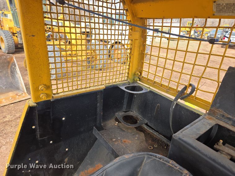 image for item DT7112 Clark Ranger 666B skidder