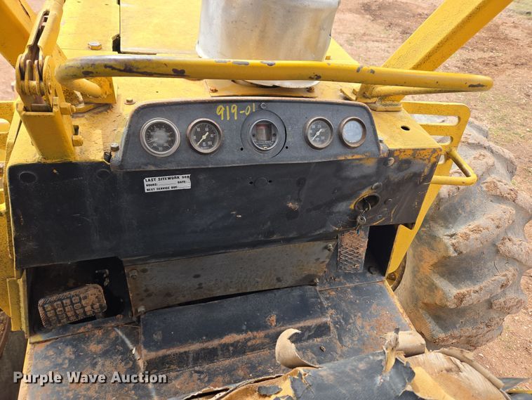 image for item DT7112 Clark Ranger 666B skidder