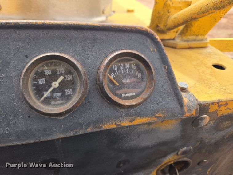 image for item DT7112 Clark Ranger 666B skidder