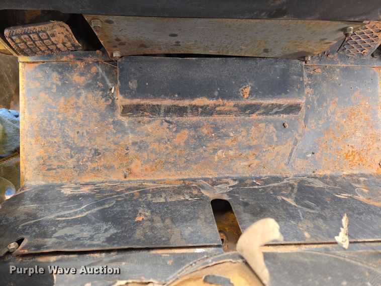 image for item DT7112 Clark Ranger 666B skidder