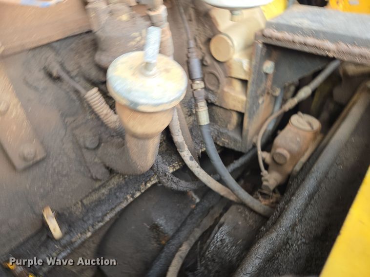 image for item DT7112 Clark Ranger 666B skidder