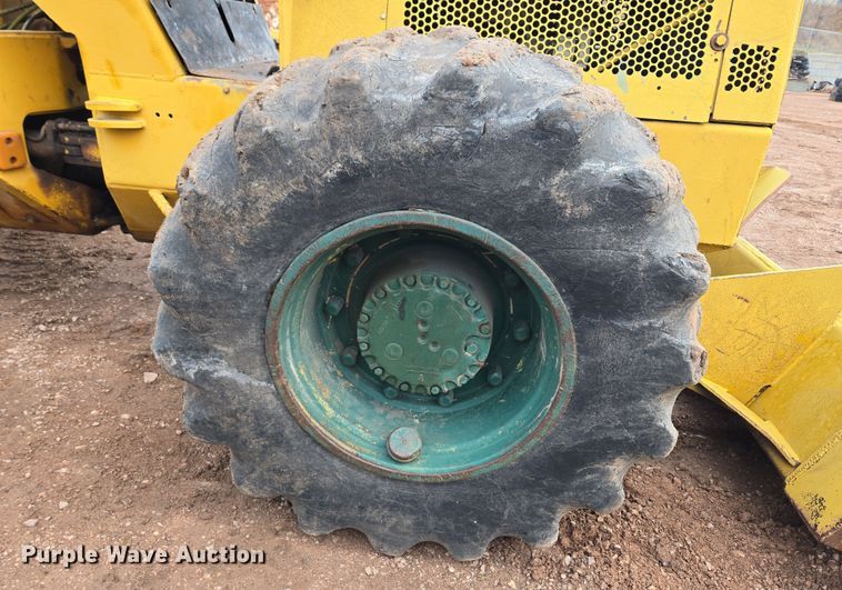 image for item DT7112 Clark Ranger 666B skidder