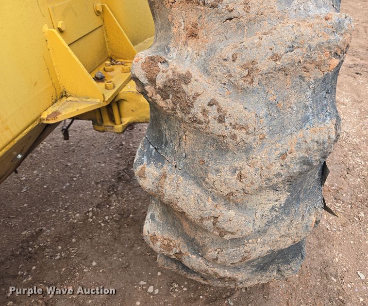 image for item DT7112 Clark Ranger 666B skidder