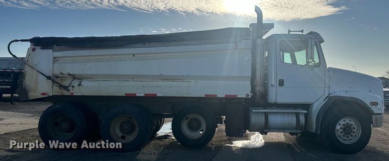image for item DT7126 1999 Freightliner FL112 dump truck
