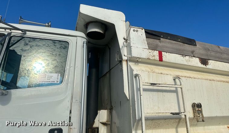 image for item DT7126 1999 Freightliner FL112 dump truck