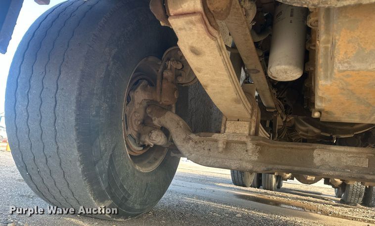 image for item DT7126 1999 Freightliner FL112 dump truck