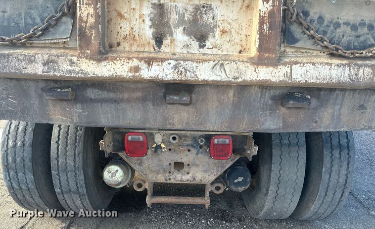 image for item DT7126 1999 Freightliner FL112 dump truck