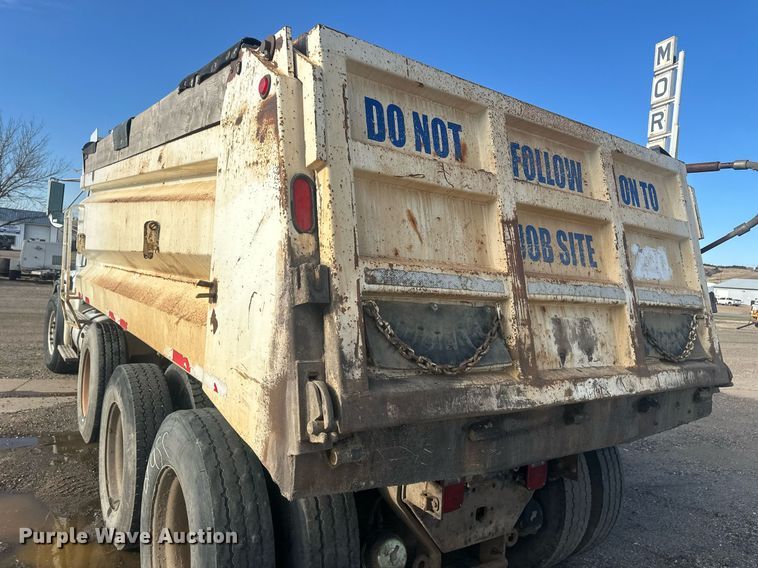 image for item DT7126 1999 Freightliner FL112 dump truck