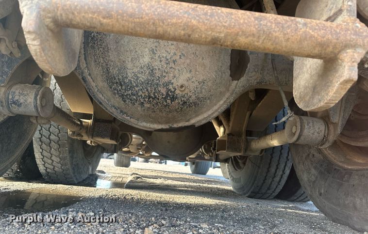 image for item DT7126 1999 Freightliner FL112 dump truck