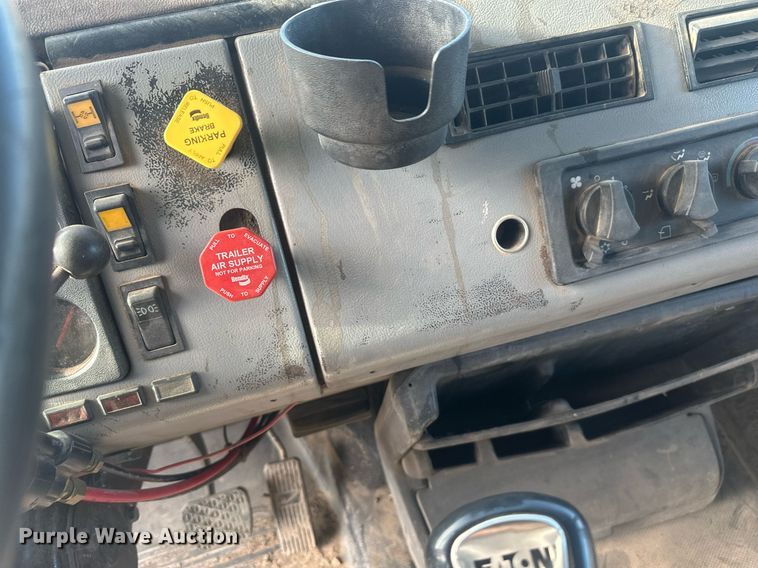 image for item DT7126 1999 Freightliner FL112 dump truck