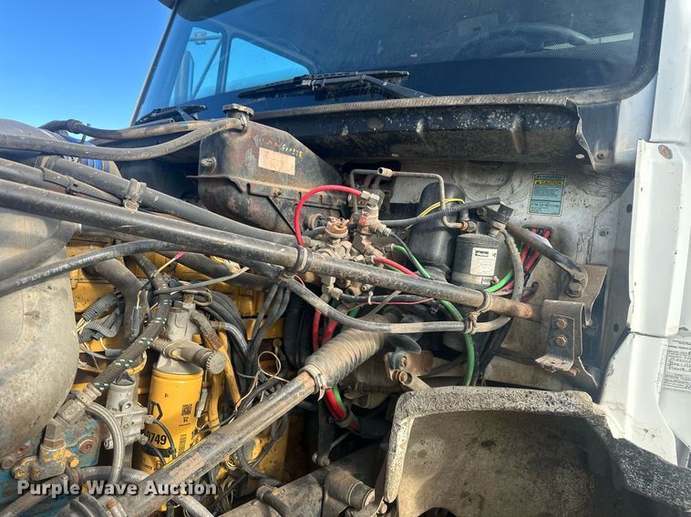 image for item DT7126 1999 Freightliner FL112 dump truck