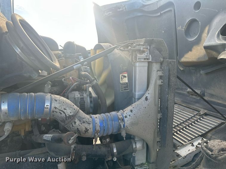 image for item DT7126 1999 Freightliner FL112 dump truck