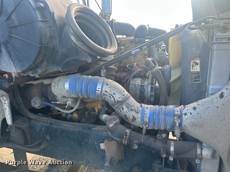 image for item DT7126 1999 Freightliner FL112 dump truck