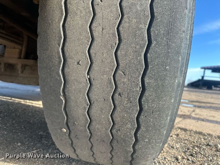 image for item DT7126 1999 Freightliner FL112 dump truck