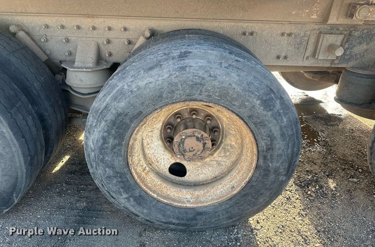 image for item DT7126 1999 Freightliner FL112 dump truck