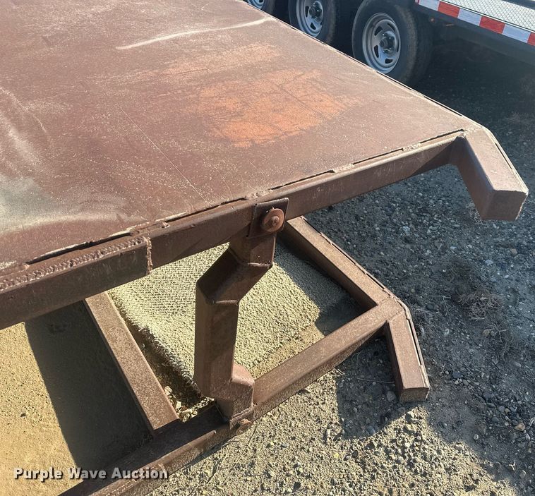 image for item DT7127 Trench box