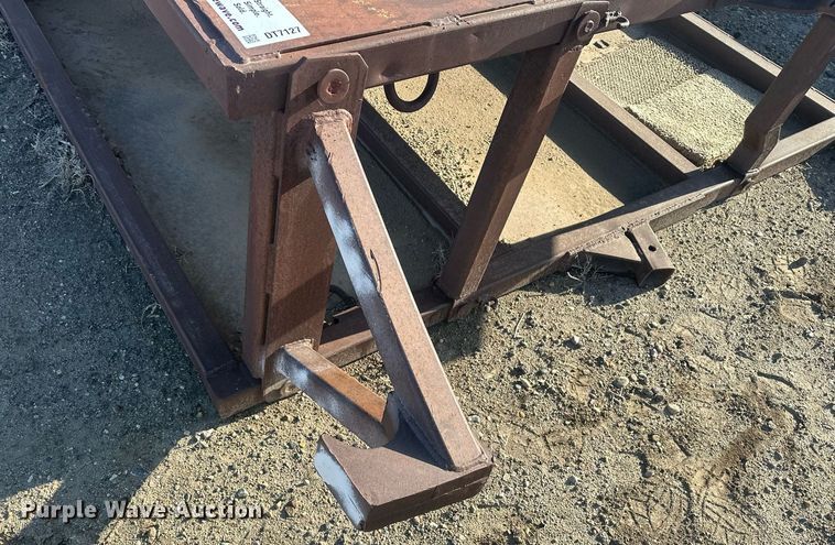 image for item DT7127 Trench box