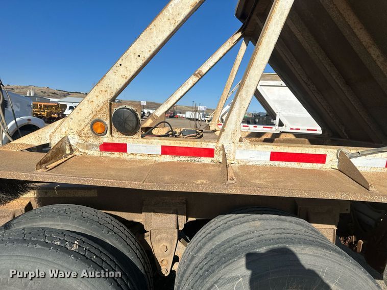 image for item DT7128 1997 Ranch Manufacturing Co bottom dump trailer