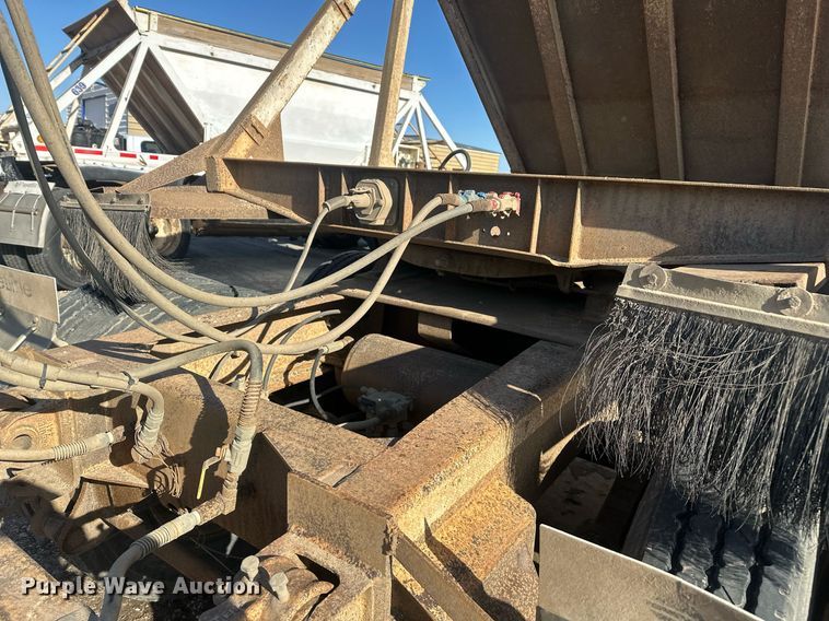 image for item DT7128 1997 Ranch Manufacturing Co bottom dump trailer