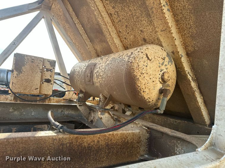 image for item DT7128 1997 Ranch Manufacturing Co bottom dump trailer