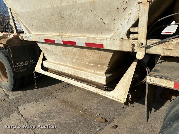image for item DT7128 1997 Ranch Manufacturing Co bottom dump trailer