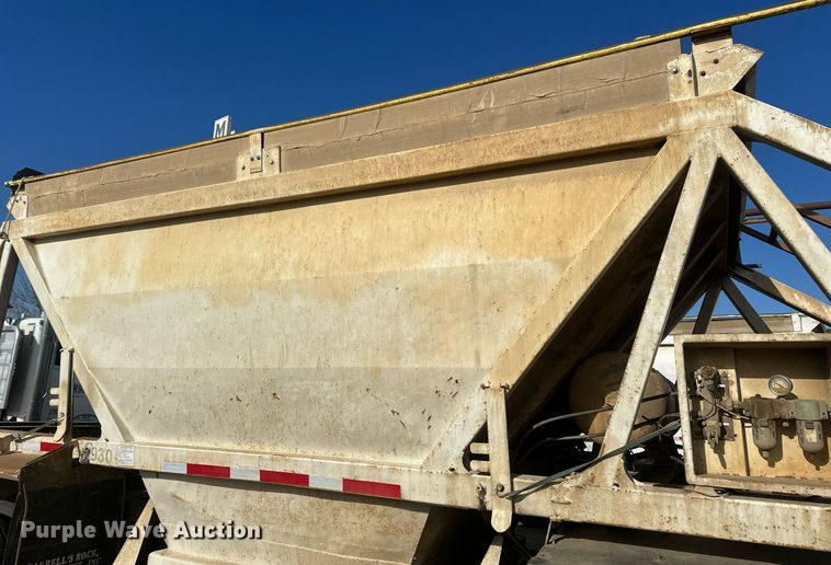 image for item DT7128 1997 Ranch Manufacturing Co bottom dump trailer