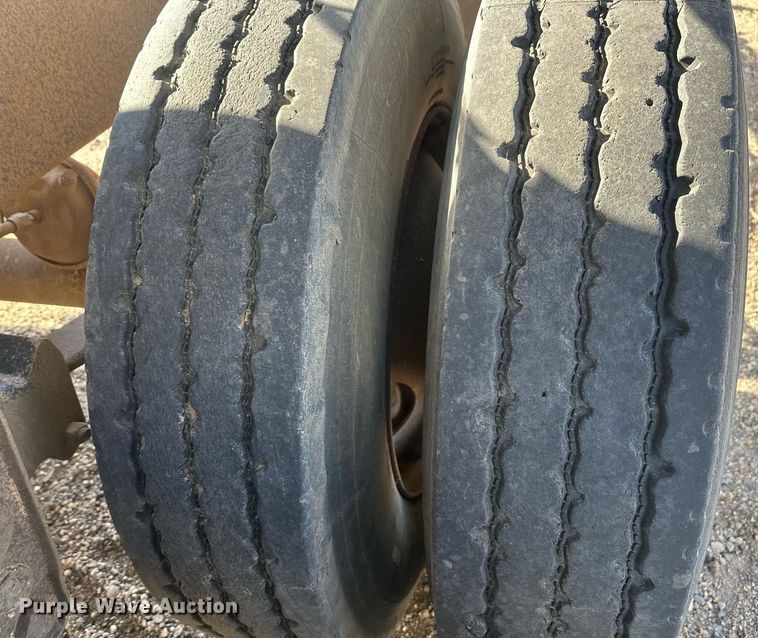 image for item DT7128 1997 Ranch Manufacturing Co bottom dump trailer